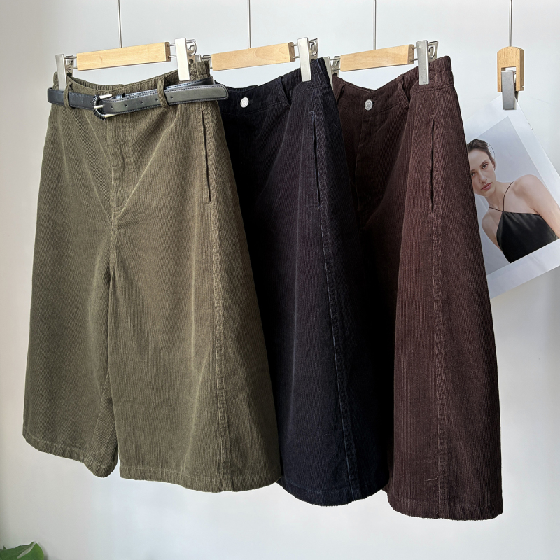 2026 Korean Style Early Autumn New 100% Cotton Women's Five-Point Shorts with Belt Corduroy Loose Straight Shorts