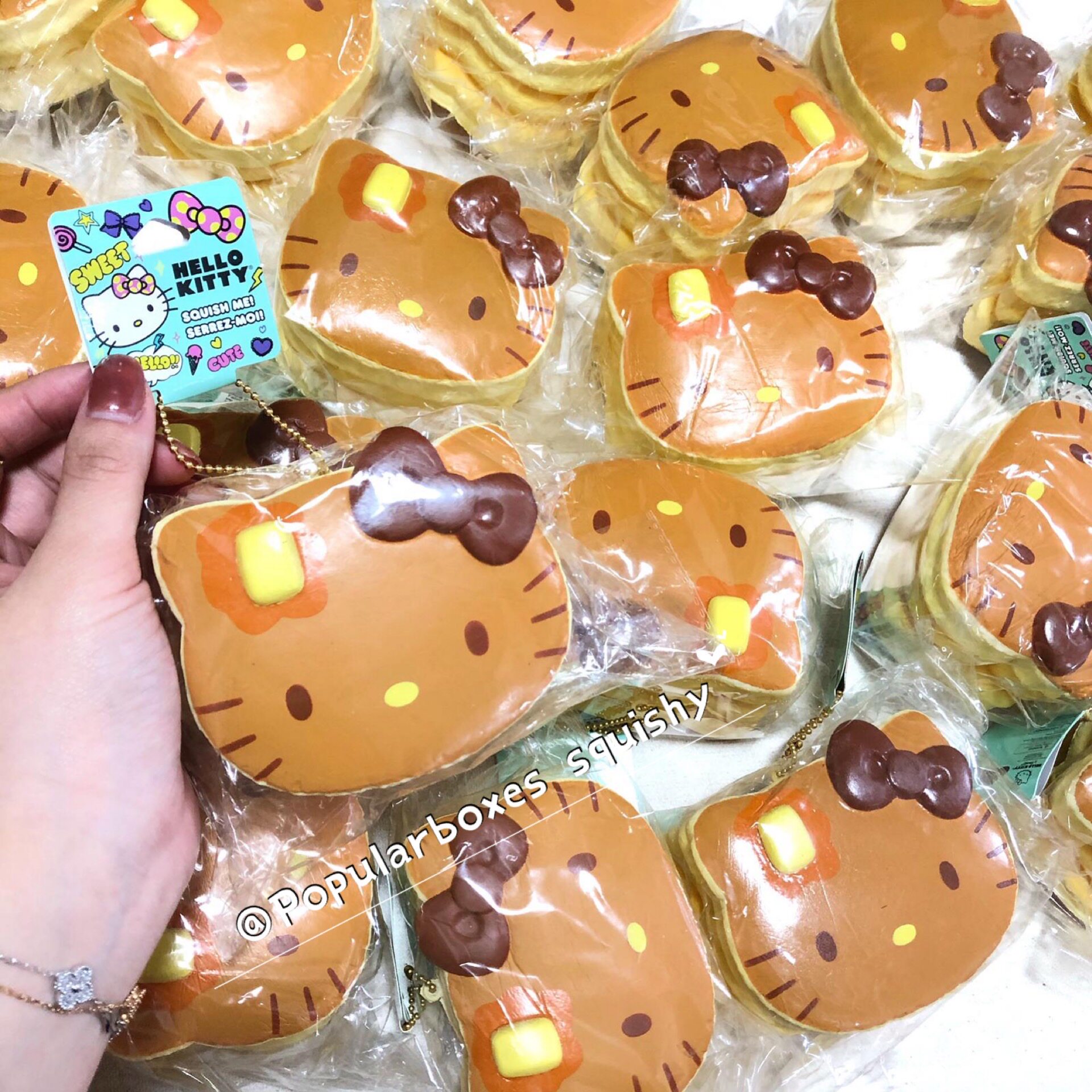 Japan's Genuine SquisyHello Truffle Baking Cake Kitty Hello Slow Rebound Beautifully Hanging Tag