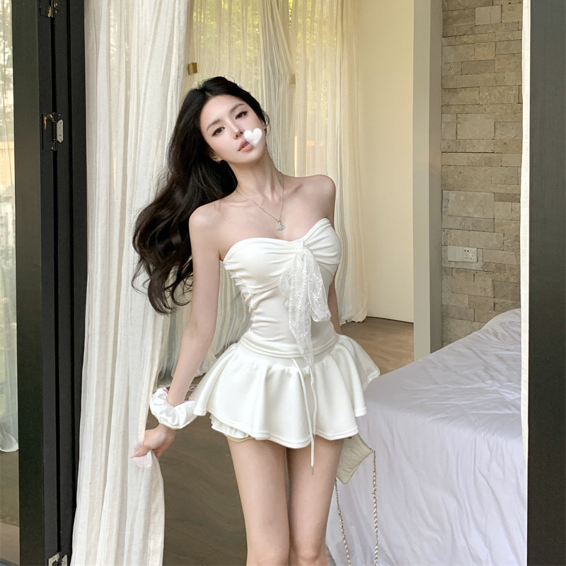 Pure and alluring sexy lace bow short strapless vest women's high-waisted slimming puffy skirt two-piece set