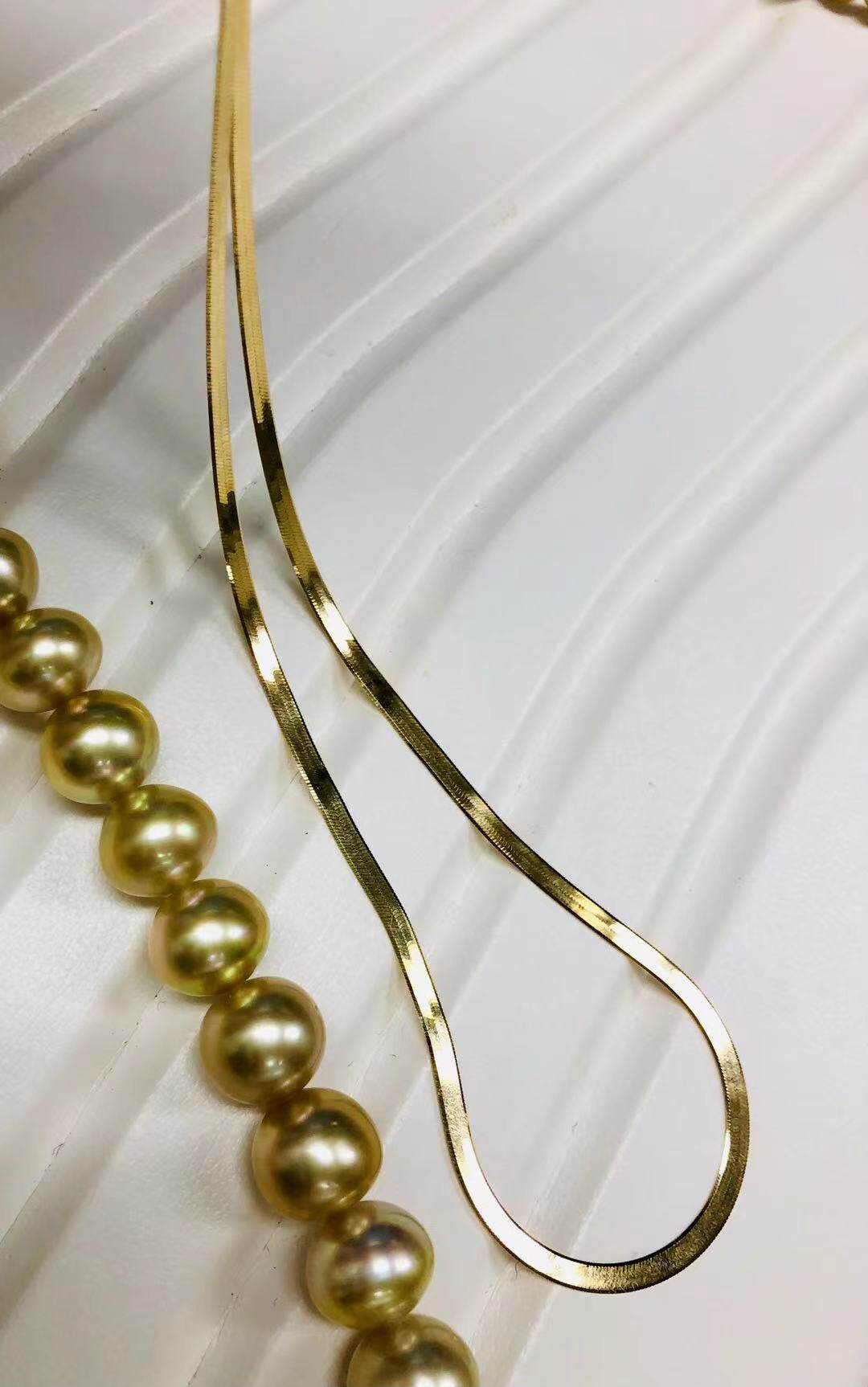 Japan Heavy Process 18k Gold Coarse Snake Bone 2 6mm Supershiny Silk smooth Smooth Silk Smooth and Shiny Chocker