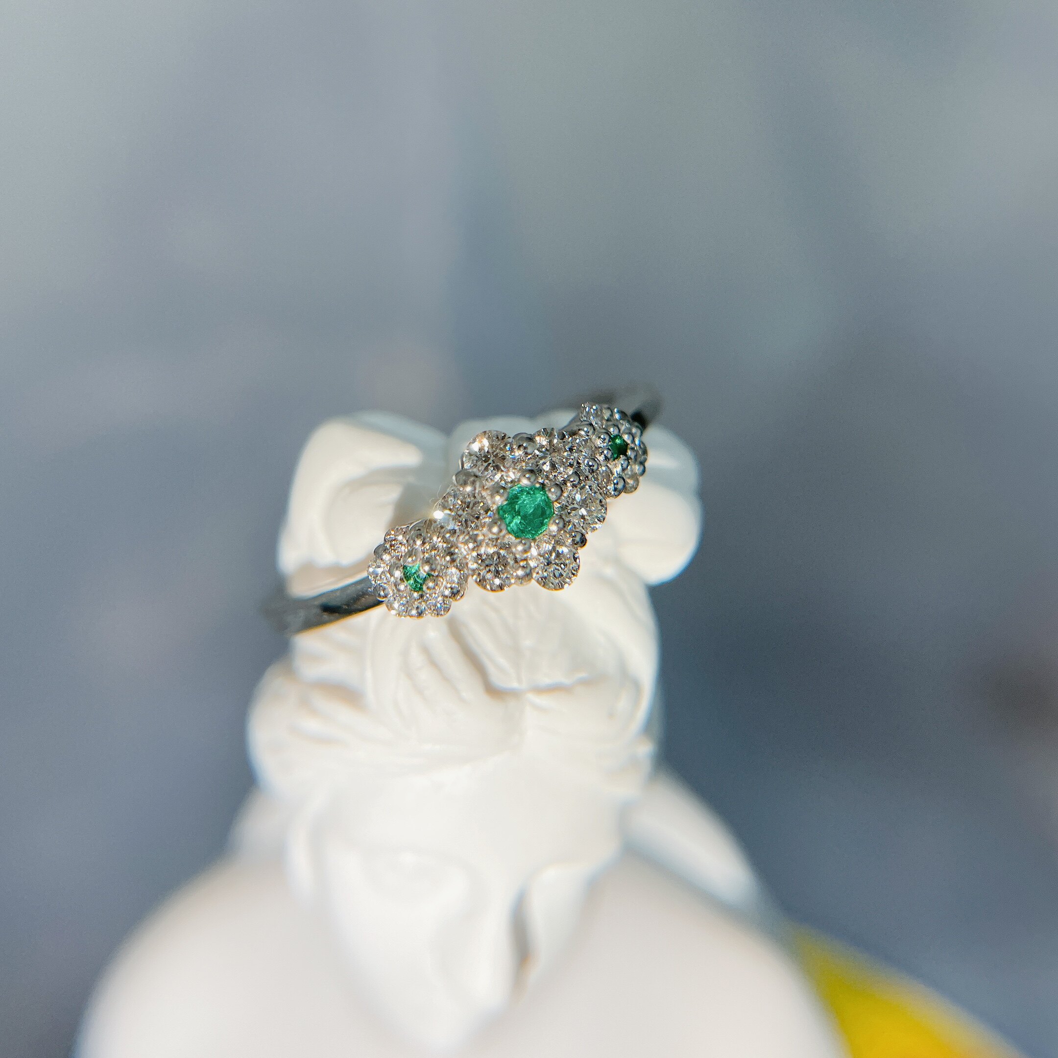 Japanese craftsmanship pt950 Platinum 0 24 carat natural green Po 0 04 carat diamond inlaid with colorful gem rings