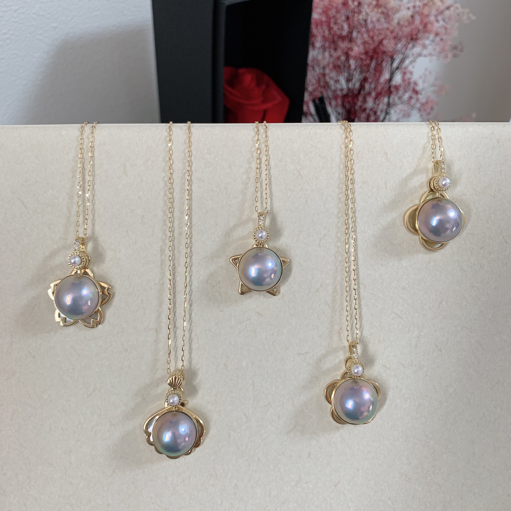 Japan's extremely light hearkled mabebe shell cherry blossom four-leafs-beat Marbe Grandpa's patented Mabe Necklace