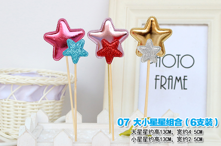 Nhầm lẫn búp bê trang trí bánh sinh nhật phụ kiện trang trí sao chèn cờ tình yêu với chèn lấp lánh sáng bóng đồ chơi búp bê