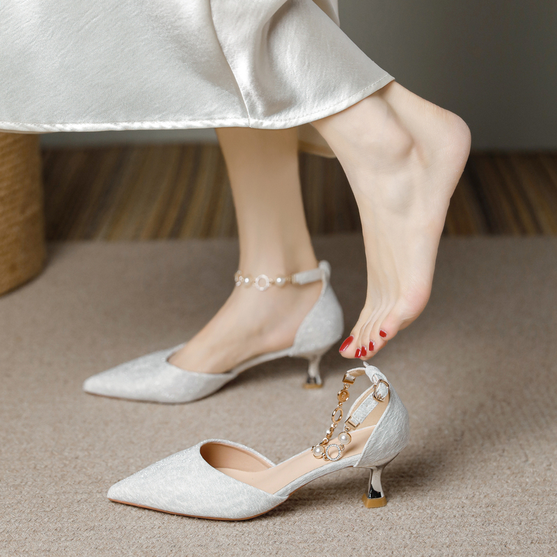 Small Low-Heeled 3cm Sandals for Women, Summer 2026 New Style, Hollow Stiletto Heels, Small Size Single Shoes, One-Strap High Heels to Match Skirts
