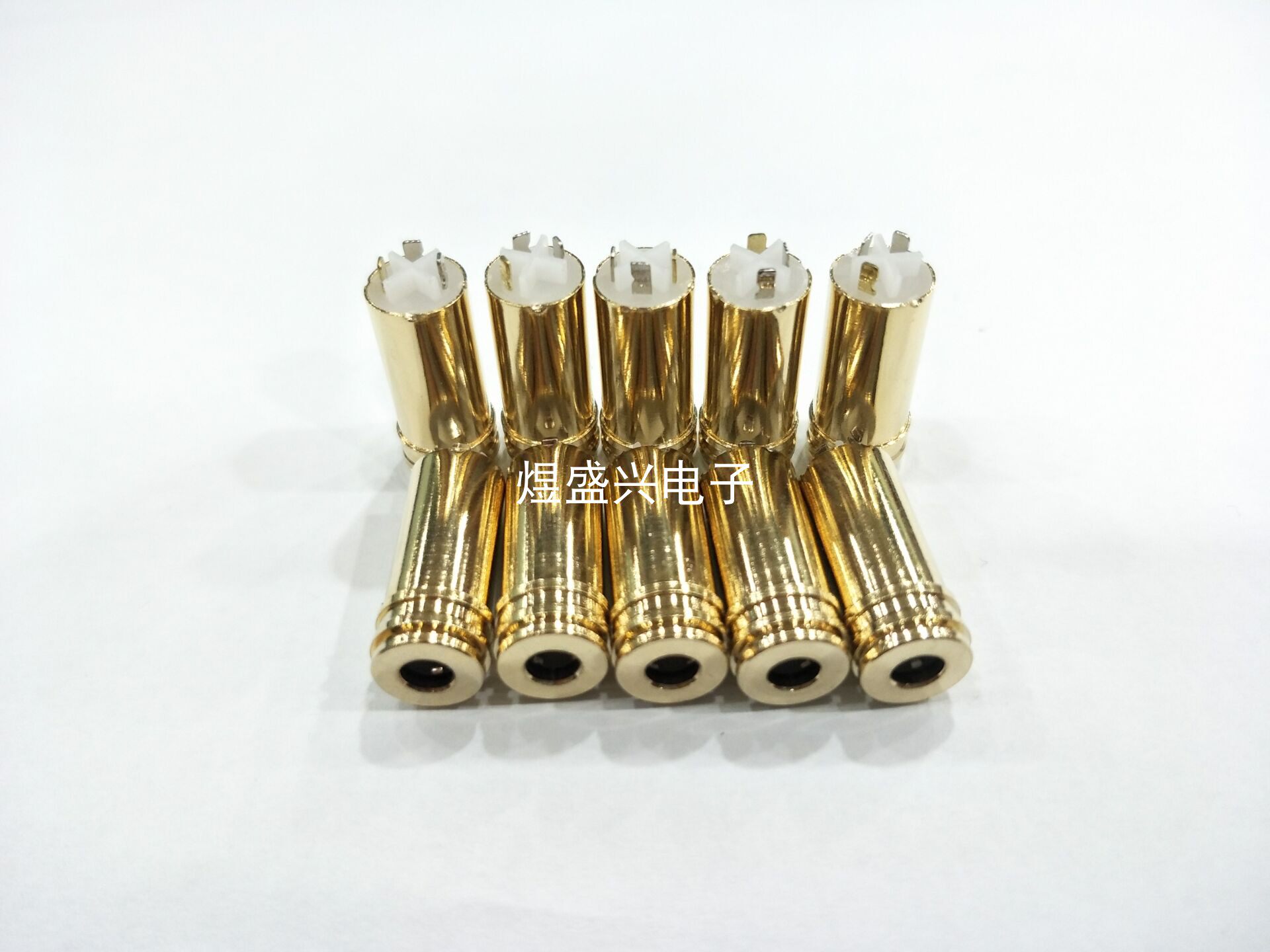 3 5mm headphone female seat 3 5 four-level female head 3 5 four-section audio female gold-plated socket accessories female seat spot