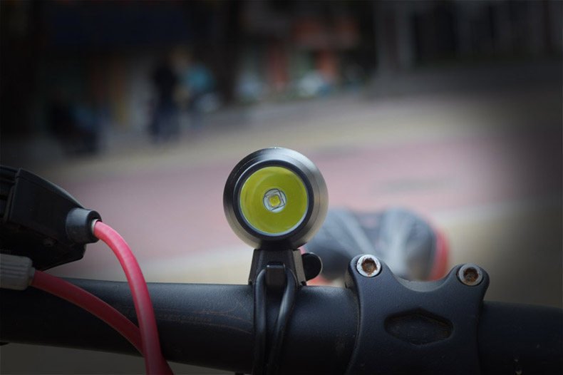 Eclairage pour vélo - phare - Ref 2400970 Image 26