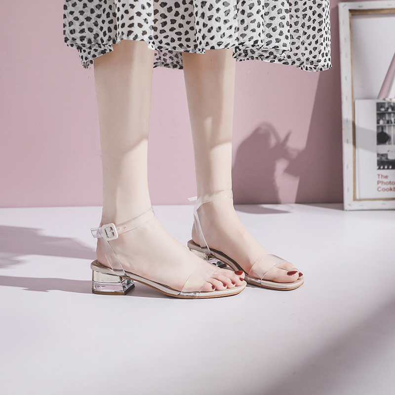 Transparent sandals women's 2022 new fairy style fashion low heel medium heel thick heel buckle crystal niche shoes