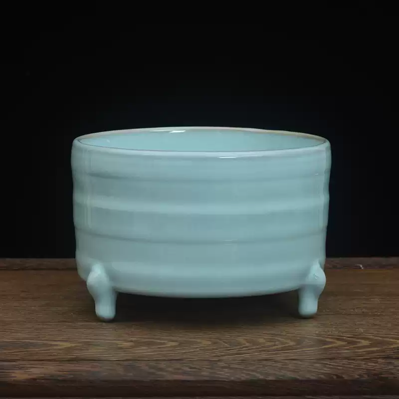 汝窯天青釉三足香薫炉 陶磁薫香炉 香道具 装飾品 現代工芸品 置物 香