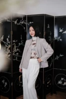 Серый коричневый (пятно)