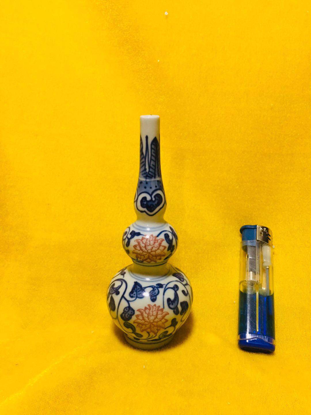 Ceramic bottles collection of 8000 hand - drawn blue glaze red hoist small vase intact bottle