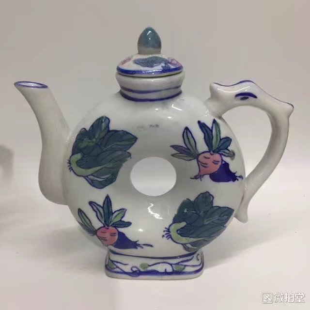 Ceramic Bottle Collection 6002 Chaozhou Porcelain Hand Painted Glazed Mint No Distortion Early 1980s Bottle