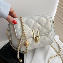Korean generation simple and fashionable 2022 new bag womens bag trend light luxury diamond messenger bag chain shoulder mobile phone bag
