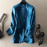 Весенний приталенный костюм, яркий броский стиль