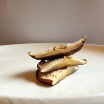 Shen Yes baby Qingyuan specialty mushroom dried goods shiitake mushroom soup fried food ingredients 2 cans