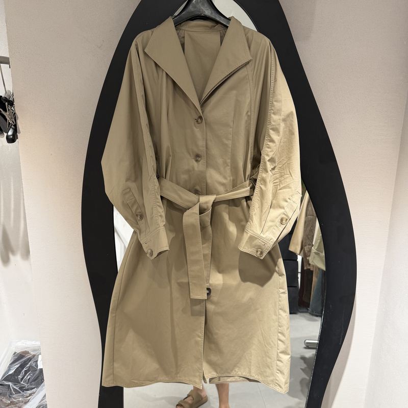 European Station 2026 Autumn New Fashion Lapel Collar Back Slit Belted Slimming Long Trench Coat 7300Z European Station 2026 Autumn New Fashion Lapel Collar Back Slit Belted Slimming Long Trench Coat 7300Z