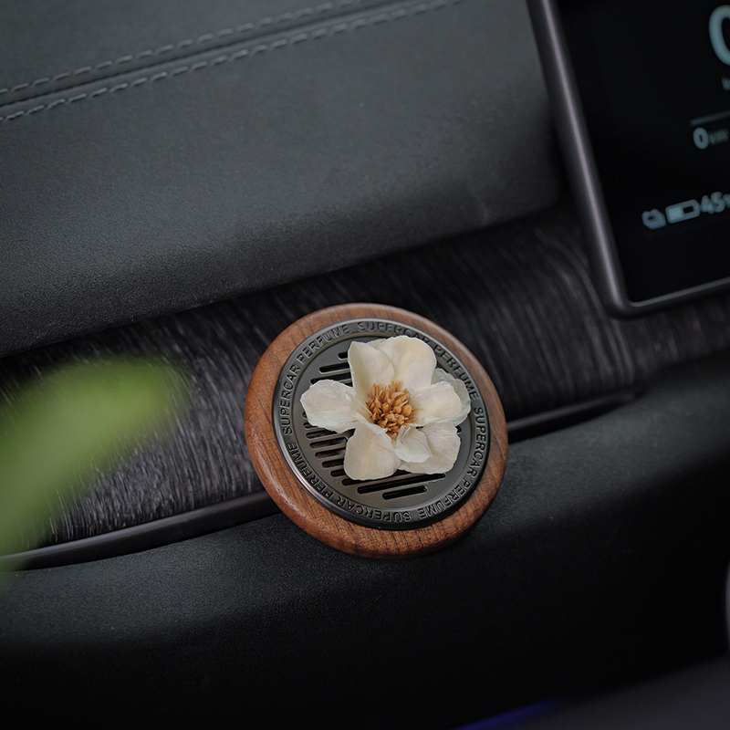 Walnut Car Air Freshener Diffuser Vent Clip High-End Car Interior Fragrance Decoration Handmade Gift