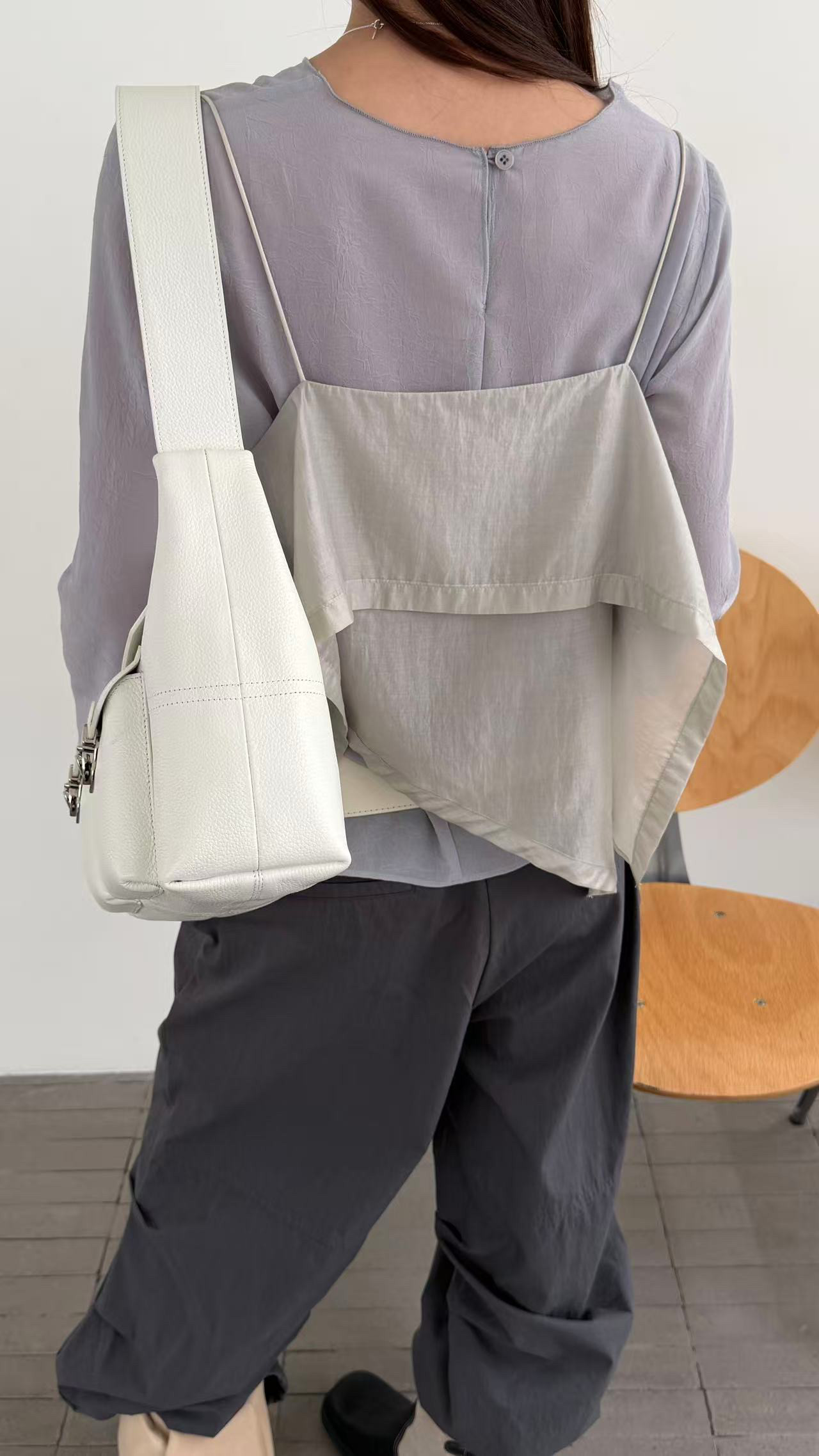 waitmore2026 весна-лето новая модель прозрачная блузка с длинными рукавами + двухслойный топ на бретелях комплект из двух предметов женский