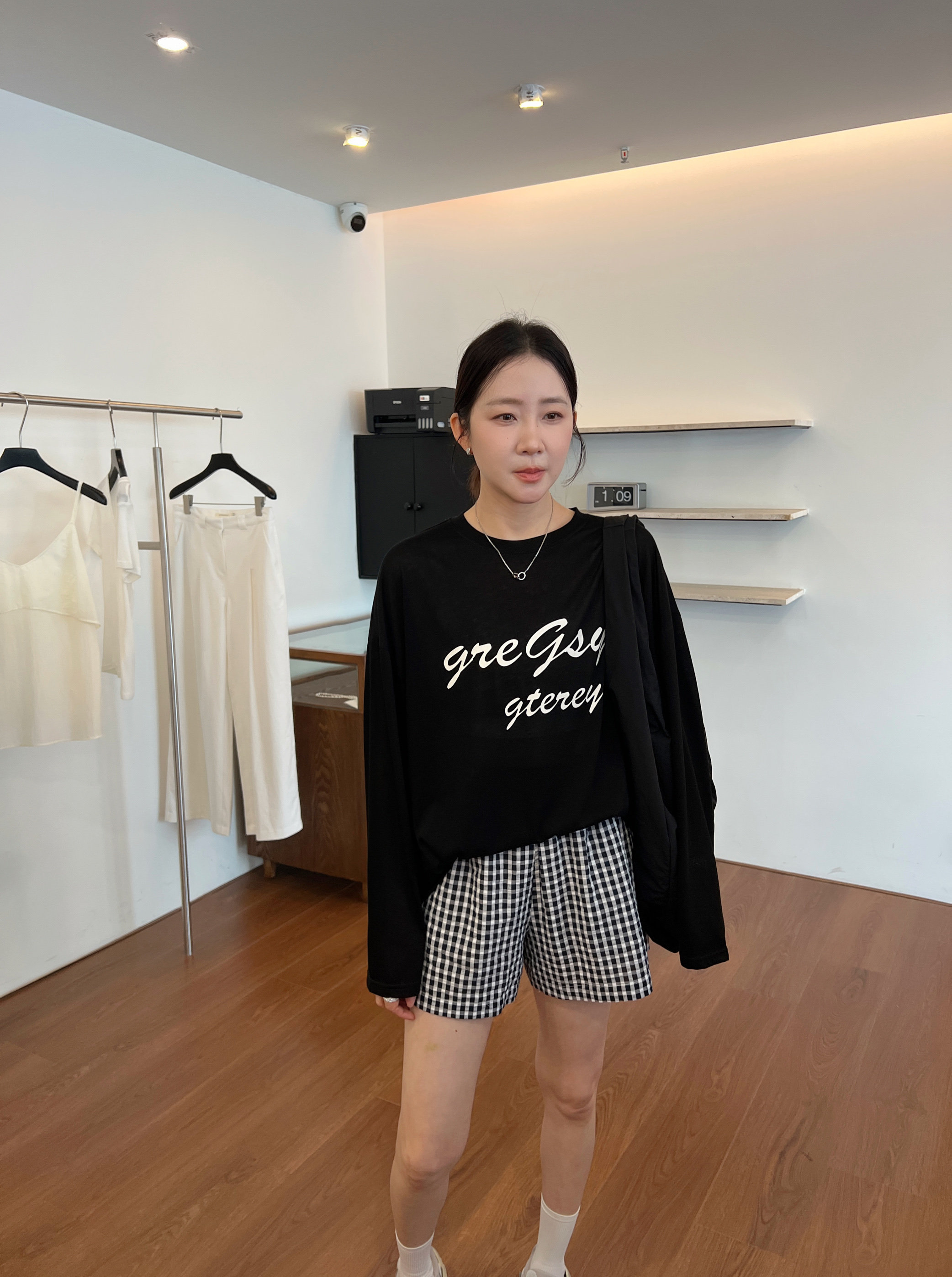 widelia повседневная рубашка с длинными рукавами с защитой от солнца женская 2025 лето свободная ленивый стиль полупрозрачная футболка с буквенным принтом