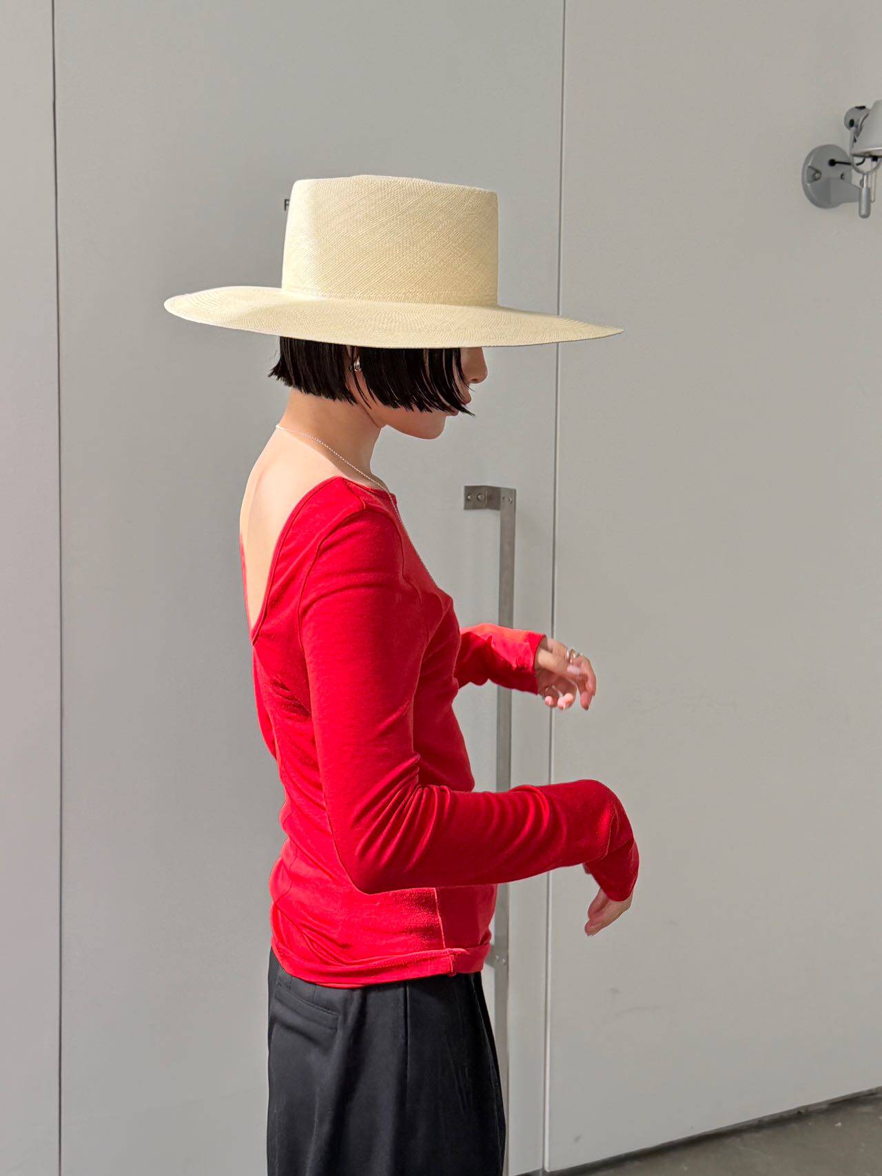 WAITMORE футболка женская с длинным рукавом из смеси тенсела и шерсти с U-образным вырезом приталенная базовая