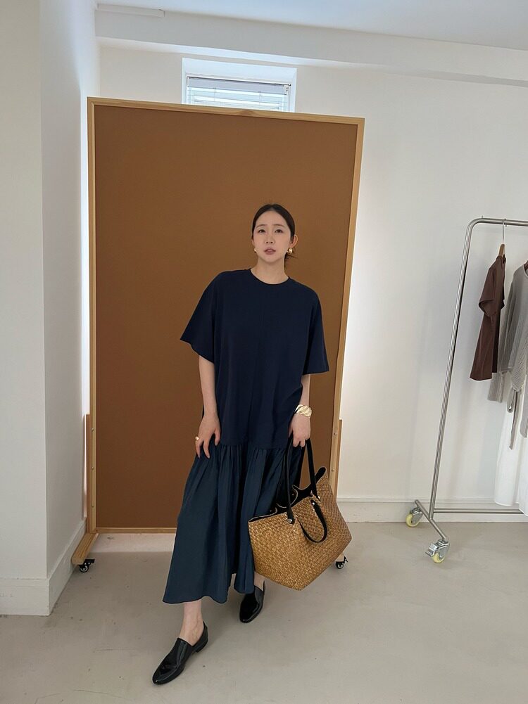 WIDELIA платье футболка с круглым воротом и сетчатыми вставками свободное летящее длинное платье лето 2025