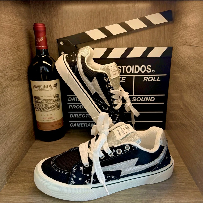 New Style Lightning-Fast American-Style Starry Canvas Shoes for Men, Niche Original Trendy Casual Sneakers, Versatile for Teenagers and Students
