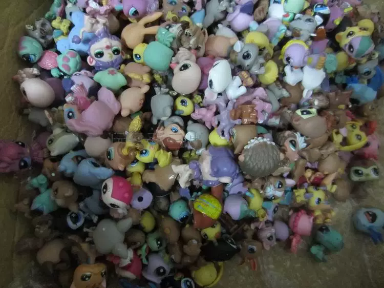Мини-игрушка LPS Littlest Pet Shop, случайный стиль, коллекционная, 9 × 4,6 × 2,2 см, 0,02 кг