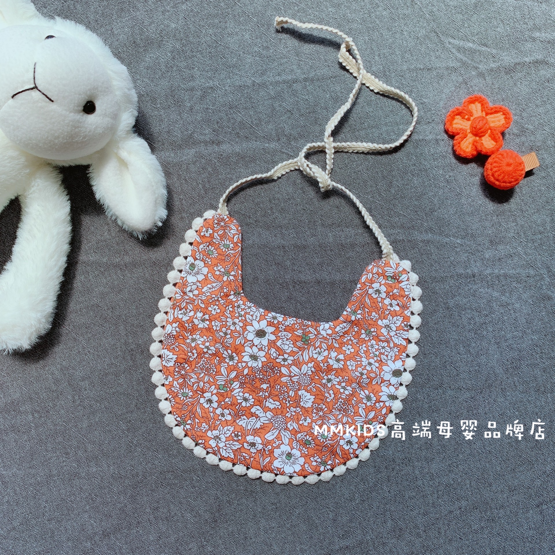 2 pieces of Ins and American Wind Baby Baby Baby Surrounding Pocket Cute Eating Walled Pocket high-quality newborn saliva towel