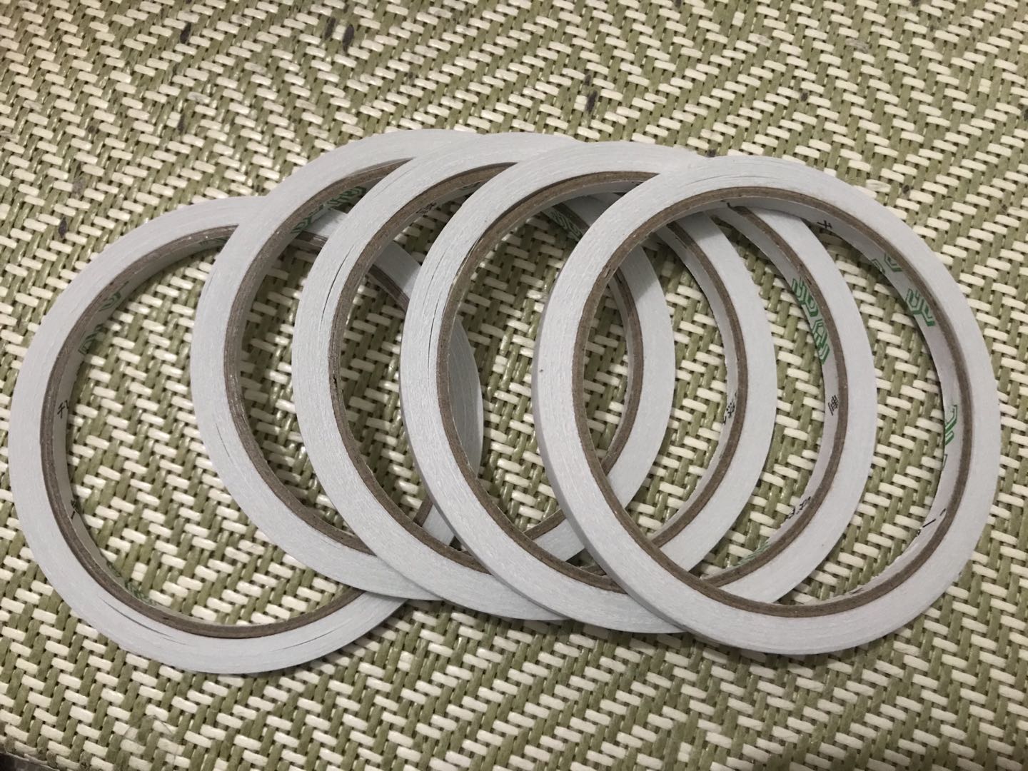 Day-type moving door barrier paper special double-sided adhesive and chamber tatami plaid door barrier paper with environmental protection two-faced glue