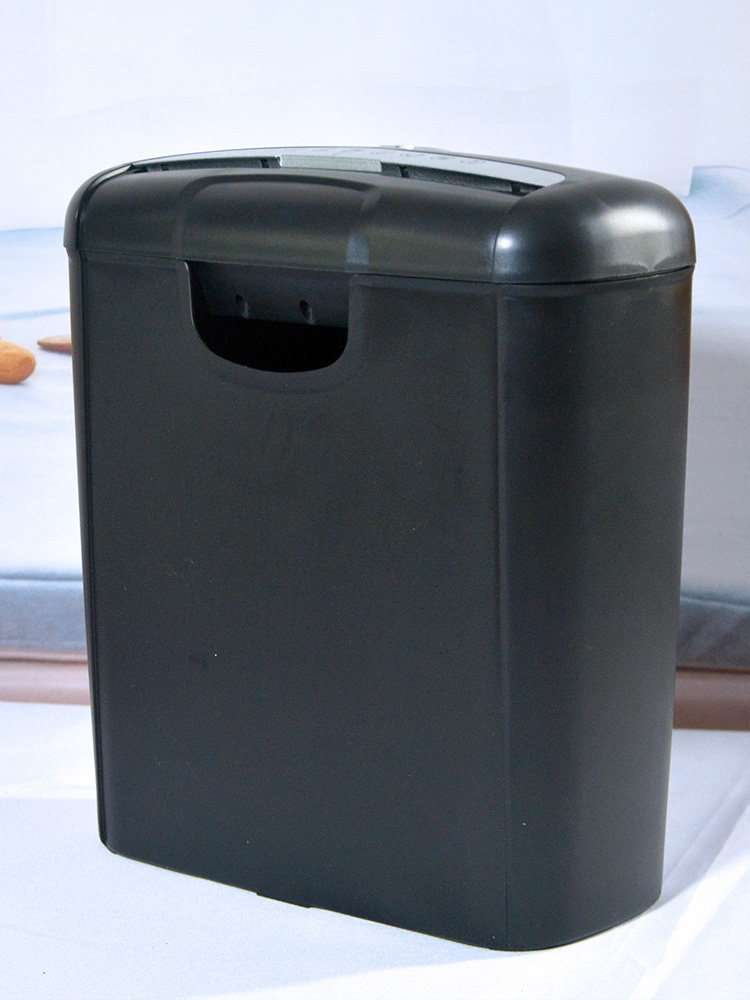 Small Shredder for Office and Home Use, Strip Shredder, Mini Electric Desktop Document Automatic Shredder