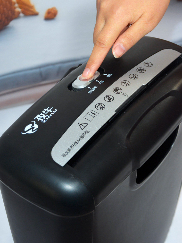 Small Shredder for Office and Home Use, Strip Shredder, Mini Electric Desktop Document Automatic Shredder