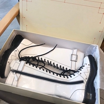 With the source standard leather when Happiness knocks on the door