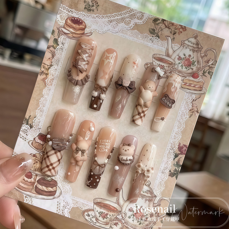 Baked Chestnut Bear Autumn Handmade Wearable Nails Cute Hand-Painted Nail Art Patch Long Detachable Fake Nails 541