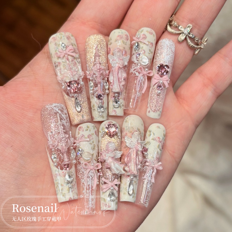 Aurora Garden Little Red Book Same Style Wearable Nail Design Nail Patch Retro Baroque Fake Nails 530