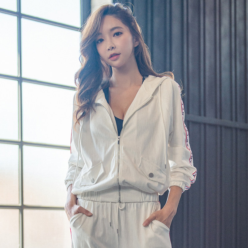 Casual sports suit women 2021 spring and summer net red Korean temperament running autumn and winter loose gym clothes Yoga clothes