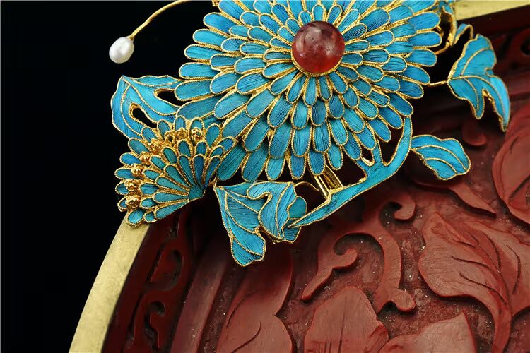 Hehe Daxianren Palace Phát hành lại cổ triều đại nhà Thanh Laohongbao Handmade Cui Pearl Gold cúc vạn thọ - Trâm cài ghim cài áo vest nam Gucci