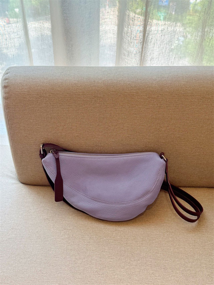 Designer Women's Soft Leather Dumpling Crossbody Bag Versatile_voghion.com