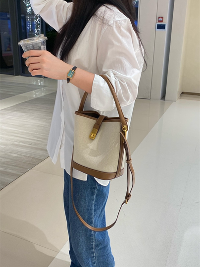 2025新款韩版小桶包帆布拼色包中包小众高级感单肩斜挎包