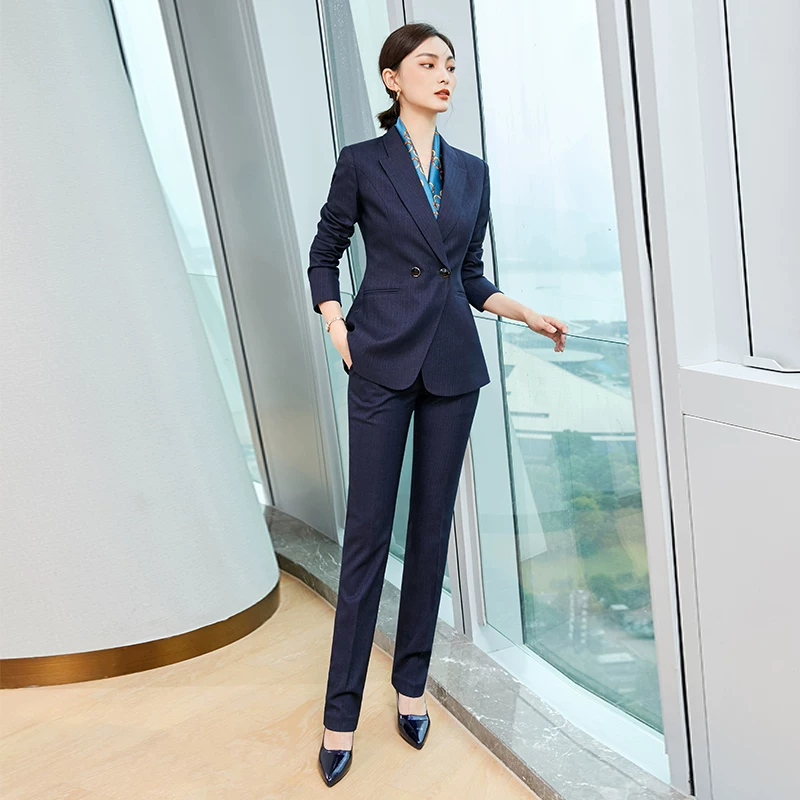 Классический пиджак костюма, overall
