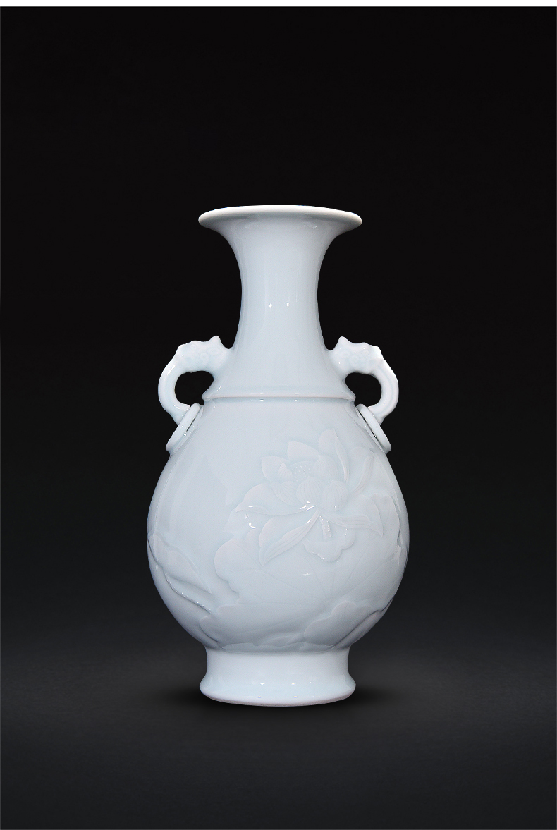 Jingdezhen ceramic green jade carved bamboo report peaceful double ears sitting room place flower arrangement of new Chinese style decoration