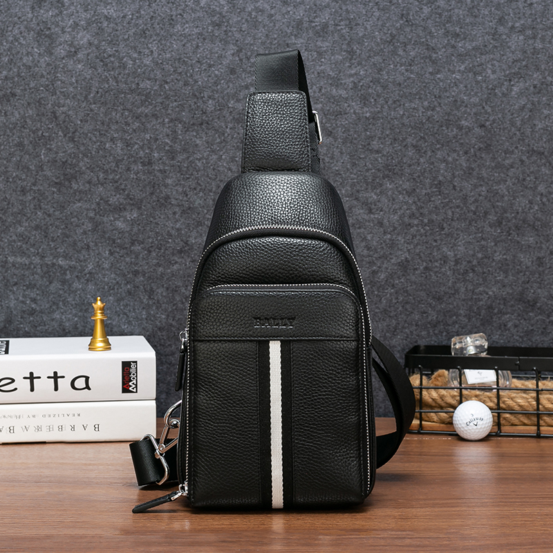 Luxury men's chest bag messenger bag leather business casual cowhide zipper youth vertical shoulder bag new trend