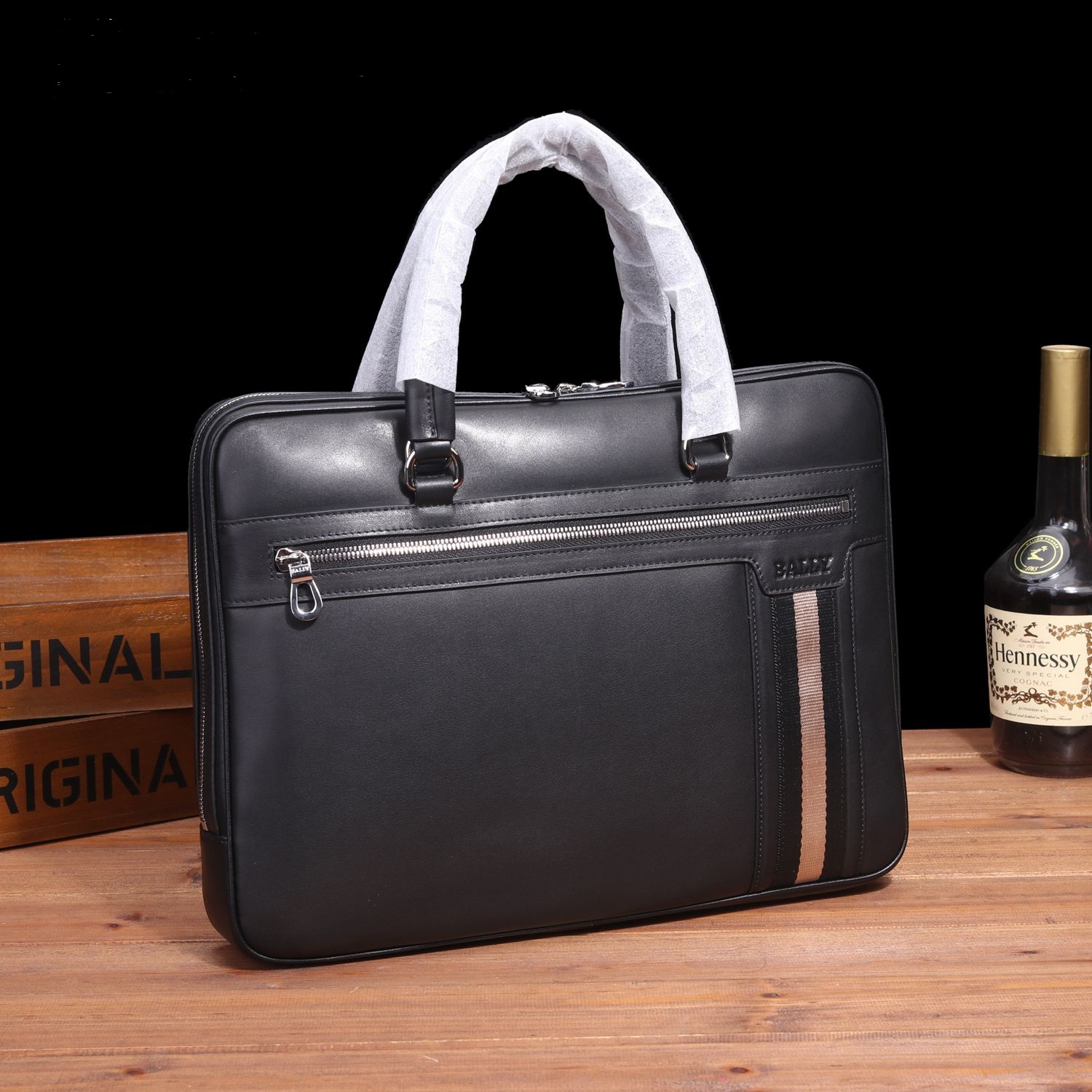 New men's buns bag single shoulder inclined satchel computer bag hand business briefcase genuine leather calf leather luxury men's bag