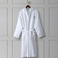 Модель капюшона (белый)