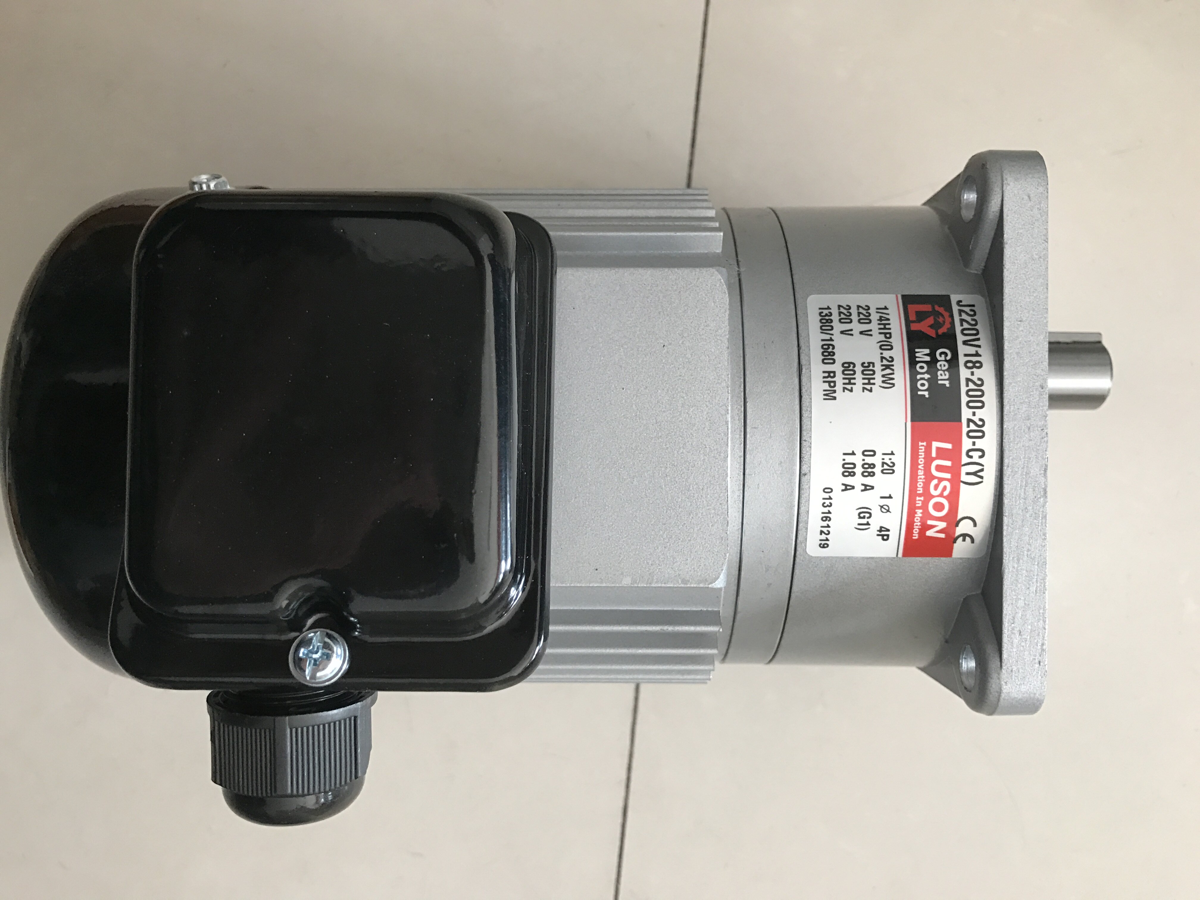 LY motor LUSON motor J220V1820020C(Y) J230V1820015S3(Y)