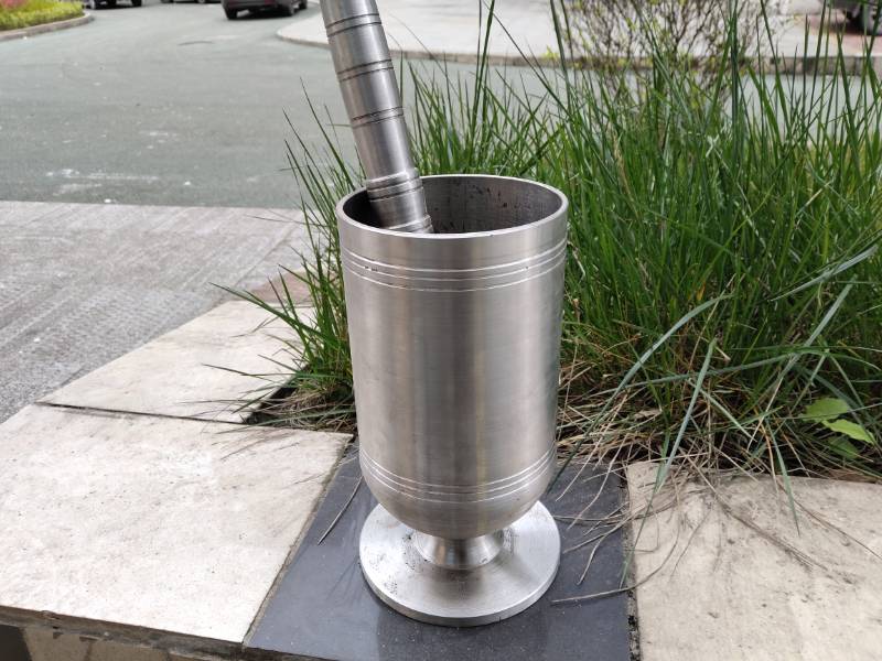 Stainless steel material pounding pot beating bowl scooping pepper noodle grinder pounding pot pounding jar crusher nest to nest punching cylinder