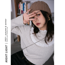 Luminous vintage Gentle Lace lace floras with high neckline undershirt 2021 Fall new conspicuated white-reduced straight tube T-shirt