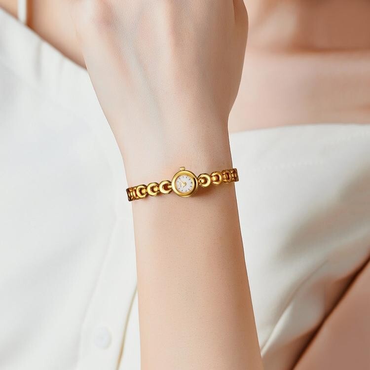 Leo Time 2026 New Model Small Gold Watch Genuine Mini Brand Gold-Plated Small Dial Bracelet Watch Thin Strap Gold Watch for Women