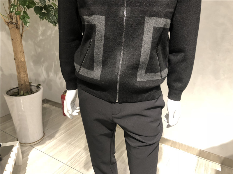 Quần áo nam chính hãng mùa thu và mùa đông thời trang kinh doanh mới Slim 100% len màu rắn len áo len nam 1980 nhân dân tệ áo hoodie nam