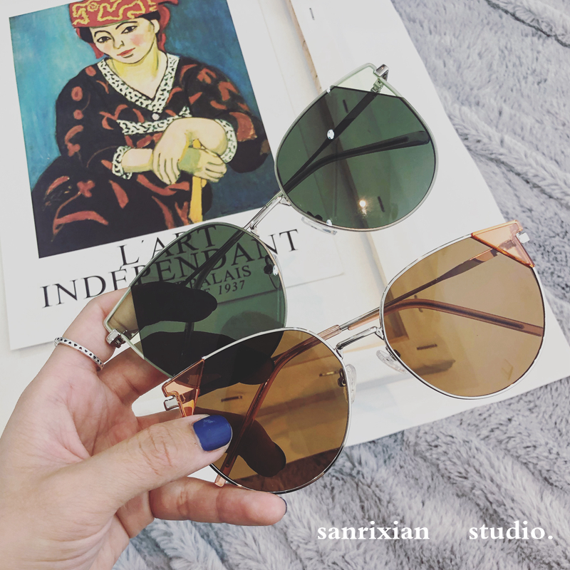 Song Qian Yang Mi star with the same big name polarized sunglasses Polygon cat-eye shape glasses men and women round face retro