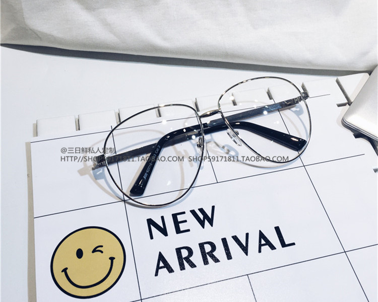 Kính retro kính nữ khung kính nam và nữ kính tròn Li Yifeng sao có cùng kính có thể được trang bị cận thị kinh mat