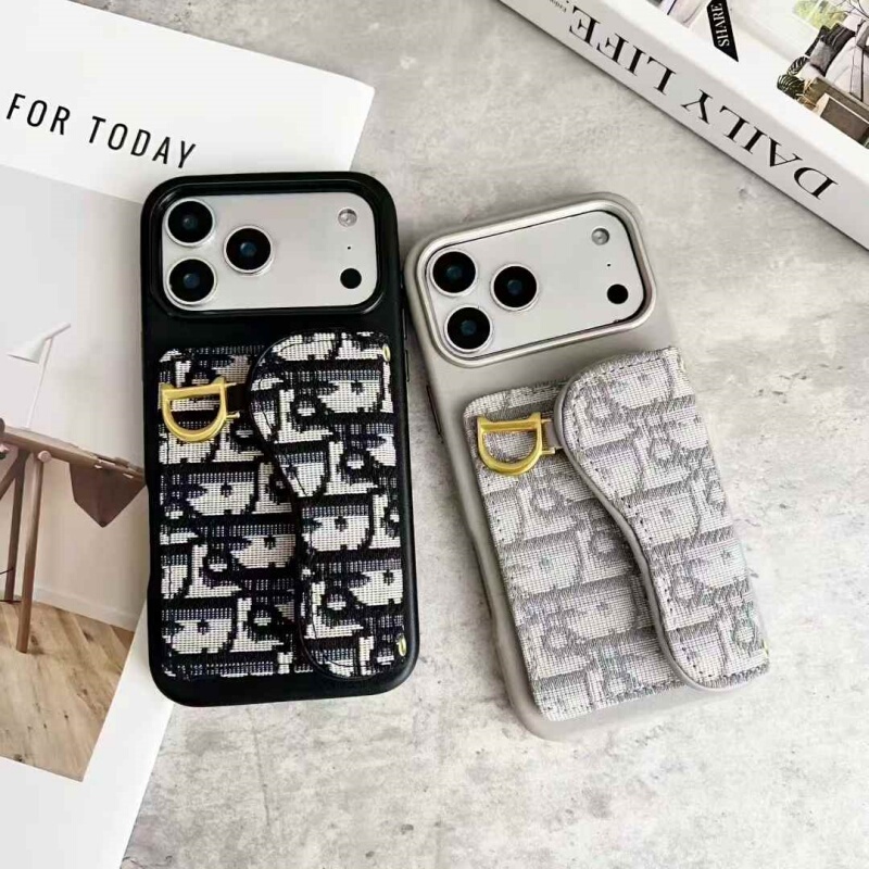Suitable for European and American Trendy Brands iPhone 17 Pro Max Saddle Buckle Card Holder Phone Case Full Leather Anti-Drop Apple 16 Plus Protective Case 15Pm Same Style as in Stores 14 Pro Light Luxury Simple 13/12